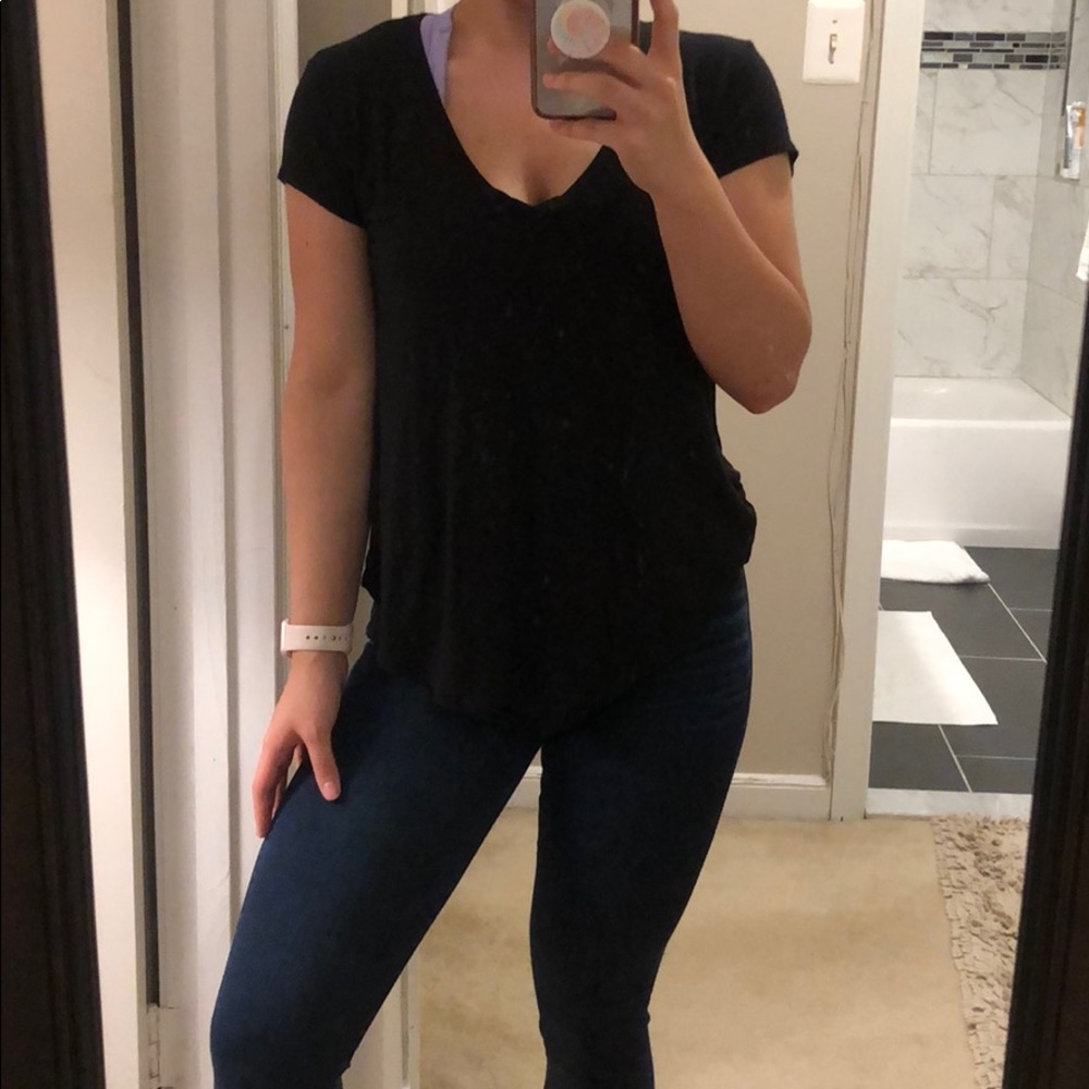 American Eagle V-neck